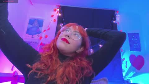 gigimooon online show from May 3, 3:23 am