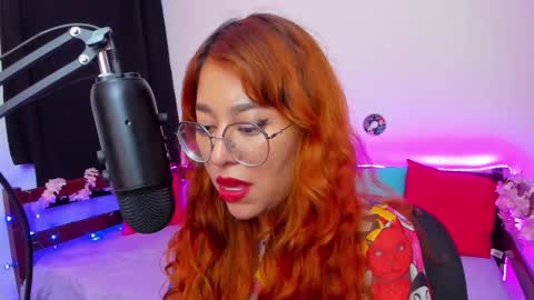 gigimooon online show from September 17, 3:54 am