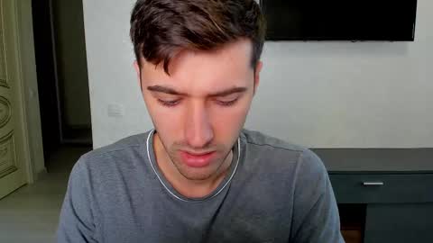 gilbertogonzales online show from February 28, 6:21 am