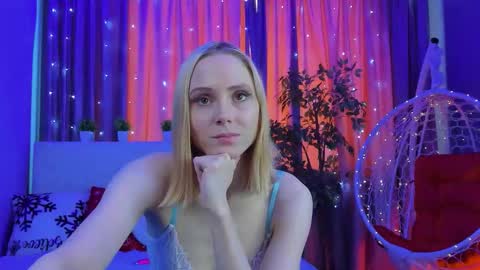 Gina online show from February 9, 7:12 am