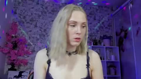 Gina online show from April 4, 2:29 am