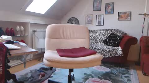 Gina online show from September 21, 12:20 pm