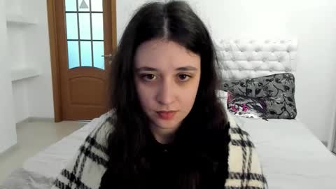 Kate online show from October 4, 9:29 am