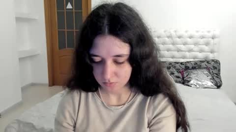 Kate online show from November 10, 9:01 am