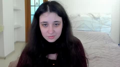 Kate online show from April 15, 8:39 am