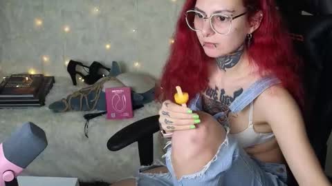 Ginger online show from September 28, 8:18 pm