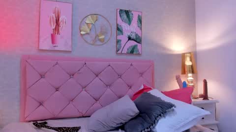 Ginger online show from February 15, 10:52 pm