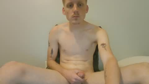 Gingerbr3ad121 online show from October 9, 1:55 am