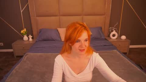 GingerLizzii online show from September 17, 6:28 am