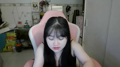 ginnyrosie online show from March 13, 4:16 am