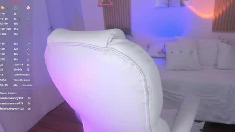 Kendall online show from February 24, 9:31 pm