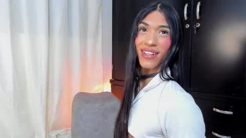 gio_gray online show from October 24, 11:22 am