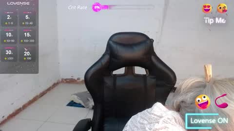 Snapshot of giorgia_xue53 chatting on January 26, 6:17 am Mary online show from January 26, 6:17 am