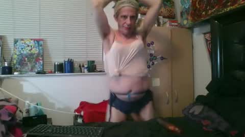 giovanni131971 online show from February 18, 4:56 am