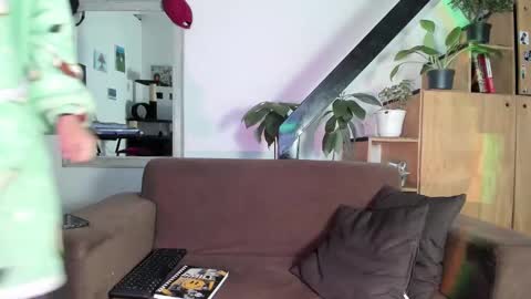 girasol1921 online show from January 23, 10:11 am