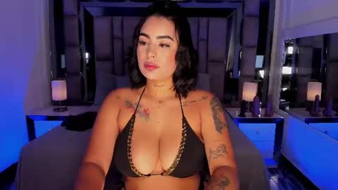 GIRL GRAY online show from July 22, 7:05 pm