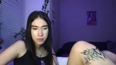 girl_sue online show from December 25, 11:42 pm