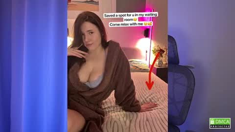 Kristin  online show from November 10, 4:43 pm