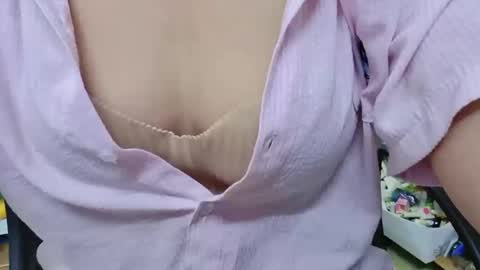 girlhanoi online show from October 17, 9:46 am