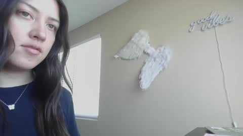 Jasmine online show from May 6, 6:36 pm