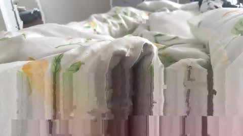 Girlonboy25 online show from September 14, 10:38 am