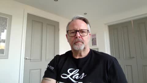 girlsandbikes online show from November 21, 11:41 am