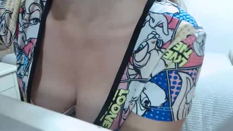 Victoria online show from December 16, 1:46 am