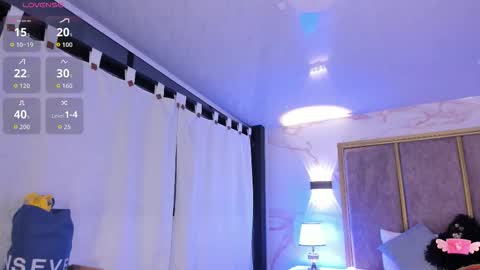     online show from November 18, 10:07 am