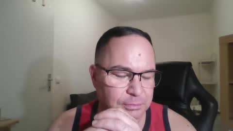 giulio203 online show from November 28, 6:26 pm