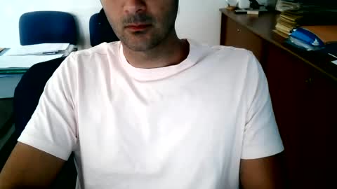 giuseppevai1 online show from July 14, 10:54 am