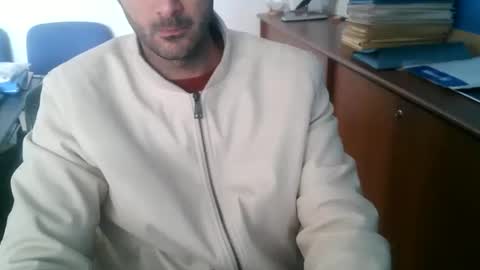 giuseppevai1 online show from December 4, 10:04 am