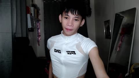 givemethrillx online show from January 10, 11:15 am