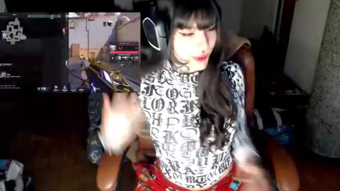Snapshot of givenom chatting on October 24, 9:37 pm dirtyvenom online show from October 24, 9:37 pm