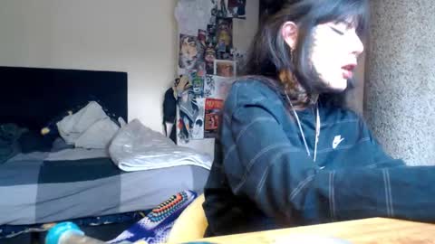 dirtyvenom online show from December 15, 9:44 pm