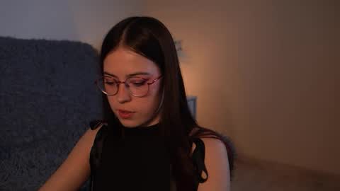 Agness online show from November 21, 2:04 pm