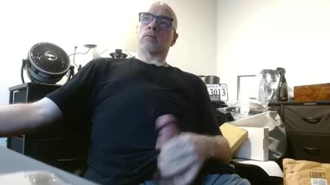 glaikind925958 online show from May 17, 3:16 am
