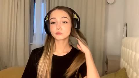 Catalina online show from November 9, 10:19 am