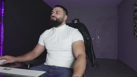 Matthew .. for short call me Matt online show from February 5, 1:09 am