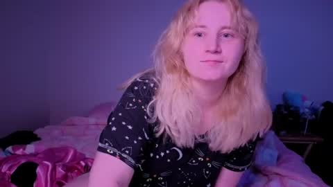 Glitch online show from June 19, 10:21 am