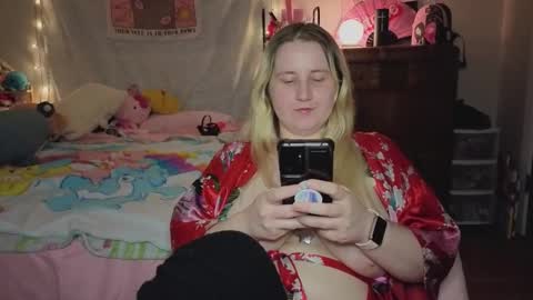 Glitch online show from November 28, 2:08 am