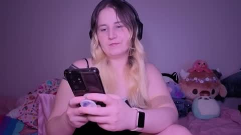 Glitch online show from March 19, 3:01 am