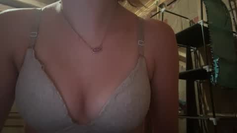 glitterqueen6 online show from August 9, 1:27 am