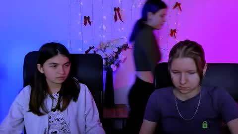 your dream  online show from February 1, 8:17 pm