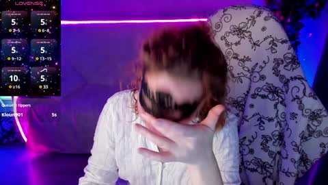 Snapshot of gloriagrays chatting on December 18, 2:21 am gloriagrays online show from December 18, 2:21 am