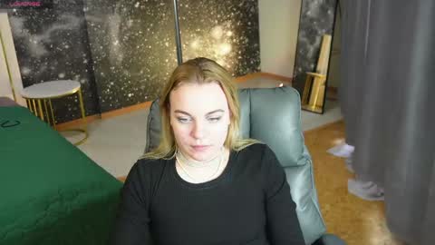 Margo online show from April 15, 2:04 am