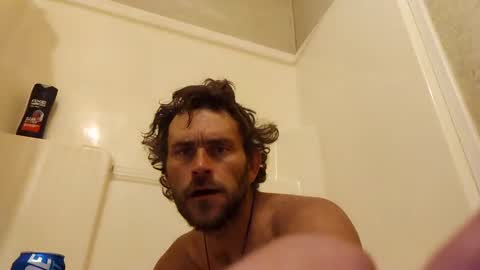 Snapshot of gman3883 chatting on January 4, 2:35 am Gman online show from January 4, 2:35 am