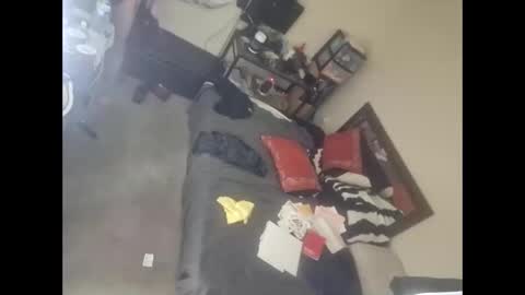 gnasty83 online show from November 2, 3:34 pm