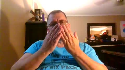 IDKIDCIDGAF online show from September 17, 4:38 am