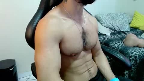 god hunkules online show from January 6, 6:45 pm