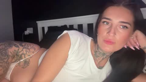 Cleo online show from November 5, 1:13 pm